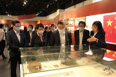 百年航程 赤子僑心 慶祝中國(guó)共產(chǎn)黨成立100周年主題展開(kāi)幕